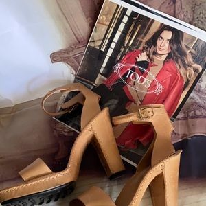 Tod’s Genuine Leather Heels 🔥